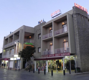 Гостиница Puerta De España  Ла-Жункера